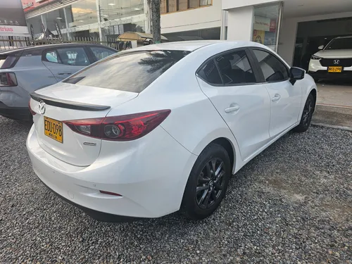 Mazda 3 2.0 Touring At