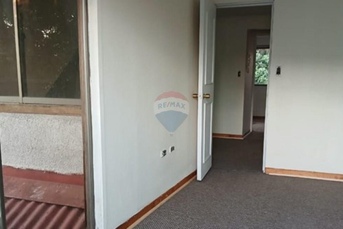 Vive En Linares: Casa Amplia, Cómoda Y Remodelada.