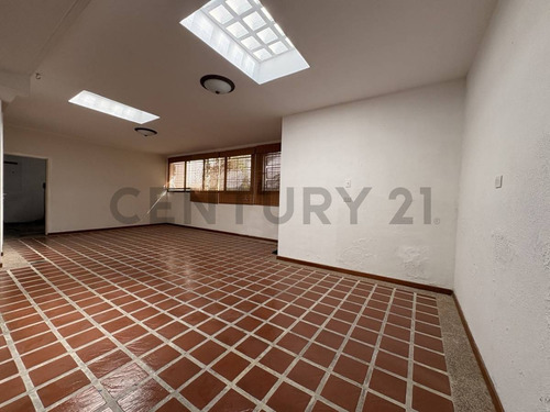 Casa De 450m2 De Terreno Con Anexo Urb Los Castores San Antonio