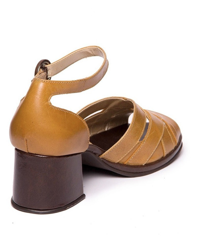 Imagem 3 de 5 de Sandália Feminina Mazuque 5868 Couro Estilo Retrô Cor Pequi