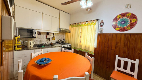 En Venta Casa Duplex En Barrio Terminal 2 Dorm.