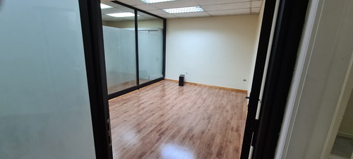 Imagen 13 de 14 de Oficina 145m2 En Pleno Centro De Talcahuano