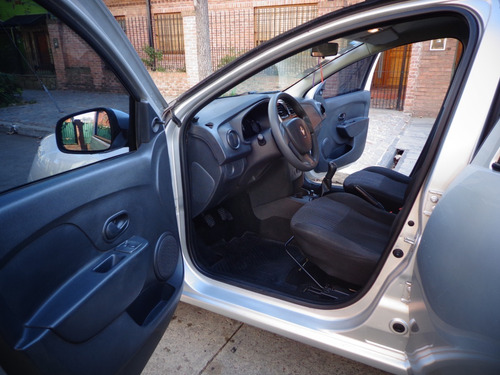 Imagen 9 de 14 de Renault Logan || Authentique Plus C/ Gnc