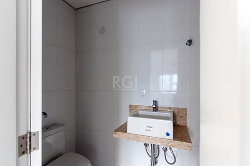 Casa Em Porto Alegre Com 3 Dormitórios - Lu430955