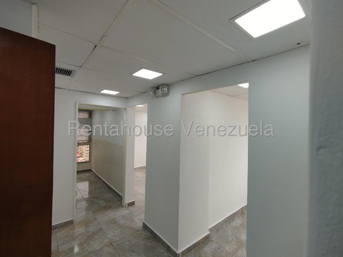Oficina En Venta En Los Cortijos De Lourdes Mls 25-19927 Yf
