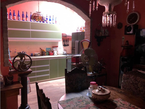 Al485/1 Venta Casa 3 Dorm, 2 Autos Parrillero Perez Castellanos