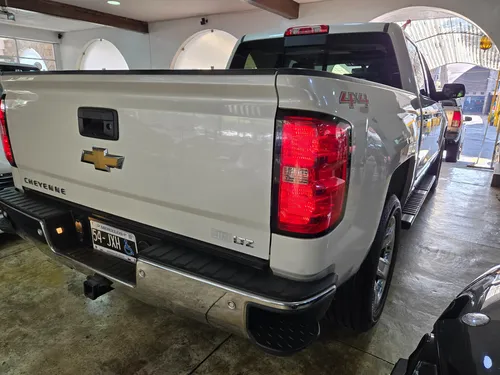 Chevrolet Cheyenne 5.3 2500 Crew Cab LTZ 4x4 At