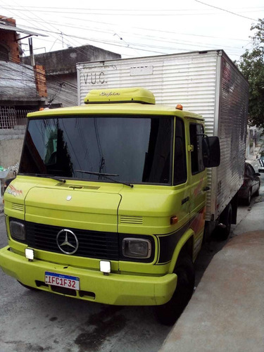 Mercedes 608