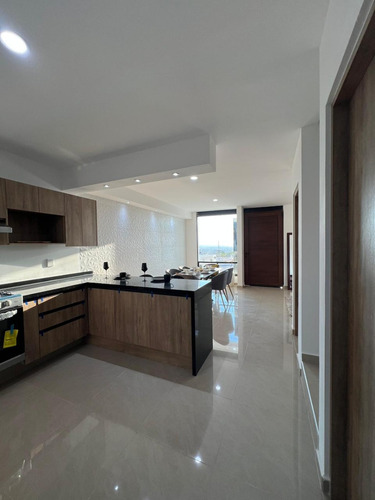Nueva Moderna Funcional 3 Recamaras Con Baño Una En Pb, Sala Tv Desarrollo Magnifico Para Vivir O Como Inversion