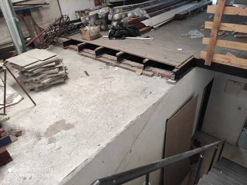 Gran Galpon Sin Columnas Mas Local Show Room Y Oficinas