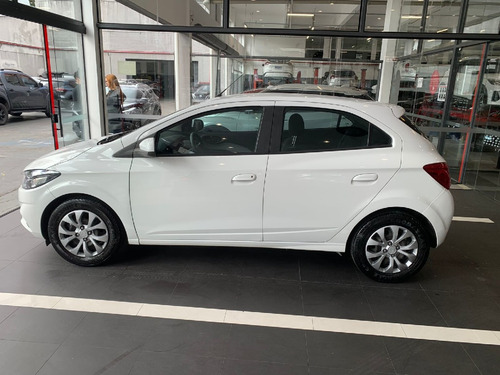 Chevrolet Onix 1.4 MPFI LT 8V FLEX 4P AUTOMATICO