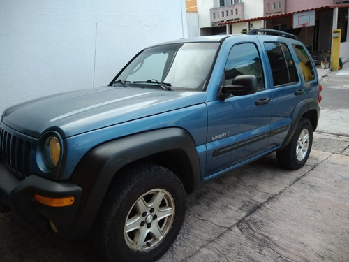 Imagen 1 de 8 de Jeep Liberty 2004.