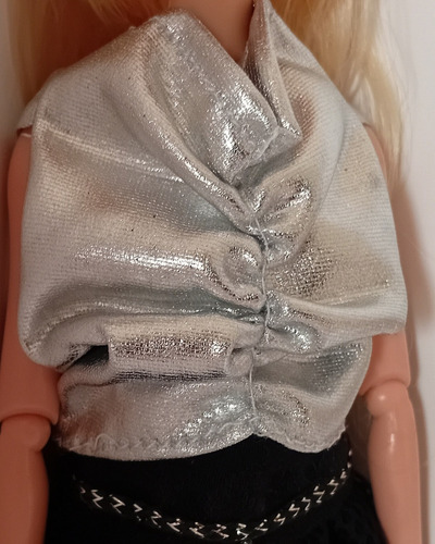 Ropa Accesorios Muñeca Barbie: Remera Falda Zapatos