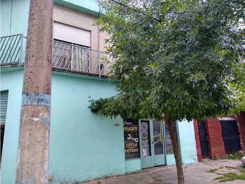 Retasada!! Local Esquina Con Vivienda En Planta Alta. Itgo. Norte