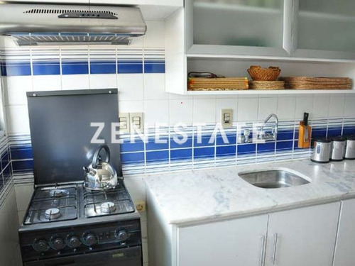 Apartamento En Las Delicias, 3 Dormitorios Con Parrillero