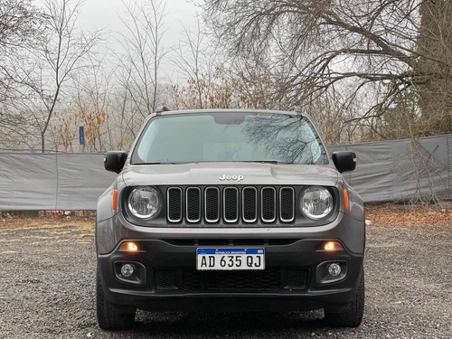 Imagen 4 de 10 de Jeep Renegade 2019 1.8 Sport