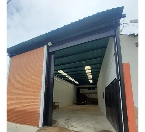 Galpon En Santa Rosa, Valencia