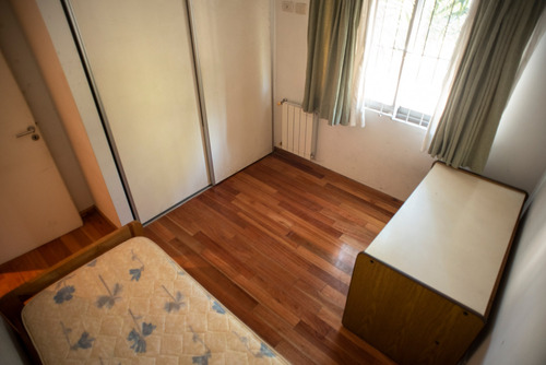 Venta Dpto. 3 Amb Con Cochera Y Bau. Bernal Centro