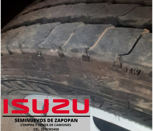 Imagen 7 de 8 de Isuzu Elf 600 2012 Perfecto Estado