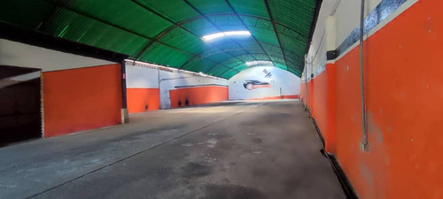 Se Vende Galpón En La Unidad Vecinal Jmus