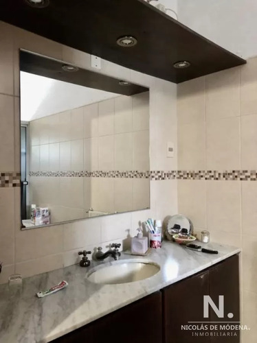 Vende Casa En Excelente Estado, Con 3 Dormitorios Más Apto En Barrio Cantegril, Punta Del Este
