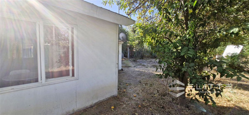 Venta De Sitio De 1.624 M2, Con 2 Casas Y Una Cabaña - Olmué