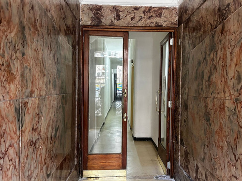 3 Ambientes Con Dependencias Balcon Zona Abasto