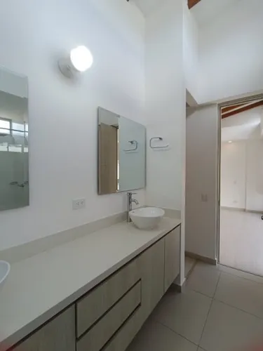 Casa En Venta En Rionegro - Llanogrande Cod 67830