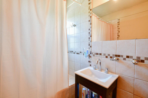Casa En Venta - Los Hornos