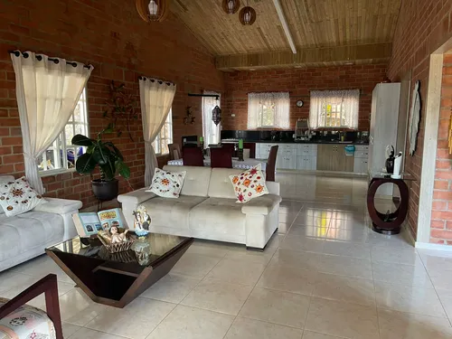 Venta Espectacular Casa Campestre, Precio De Oportunidad. A Puerta Cerrada. De Un Piso; Entre La Cumbre Y Pavas. Lote 1.000 Mtrs.