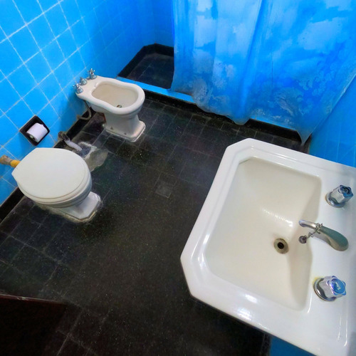 Imagen 5 de 19 de Chalet En Planta Alta, Barrio Tradicional De La Ciudad