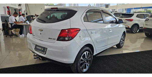 Chevrolet Onix plus 1.4 MPFI LTZ 8V FLEX 4P MANUAL