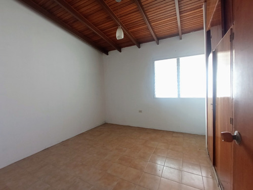 Imagen 8 de 11 de Casa En Venta, Una Sola Planta, Valle Arriba Country En Arjona