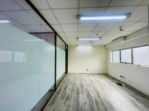 Oficina En Las Condes Ubicacion Estrategica (100567)