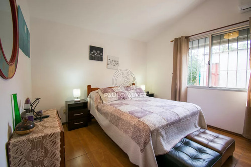 Casa En Alquiler Temporal, En Piriápolis, Ideal Para Disfrutar En Familia, Piscina Climatizada, Predio Cercado.