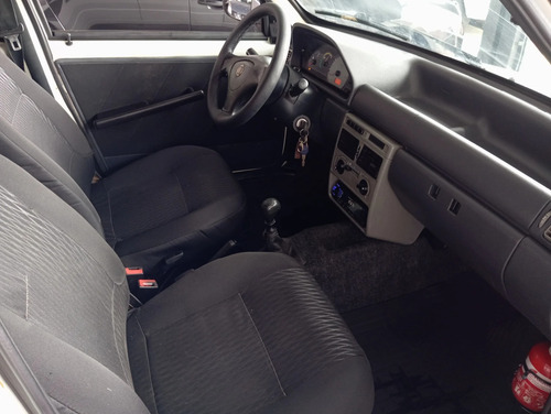 Fiat Uno 1.0 MPI MILLE FIRE ECONOMY 8V FLEX 4P MANUAL