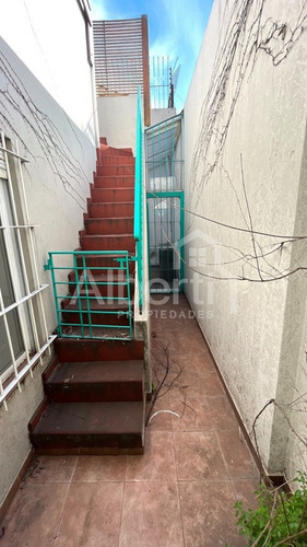 Venta Encantador P.h 4 Ambientes En Haedo.