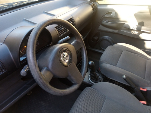 Volkswagen Fox Trend 1.0 Preto 2010
