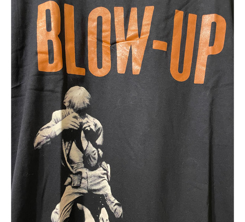 Remera Negra Estampa Blow Up - Unisex Talle Xl