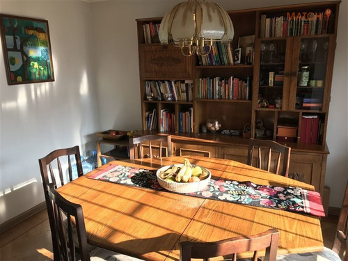 Imagen 7 de 27 de Venta 2 Casas Amplias 6d Mas Estudio Y Servicios. Ñuñoa