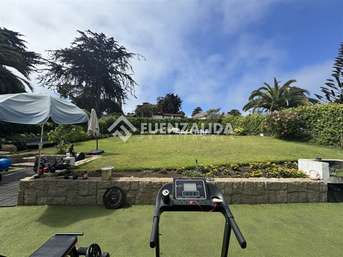 Casa En Arriendo Amoblada Y Con Vista Al Mar