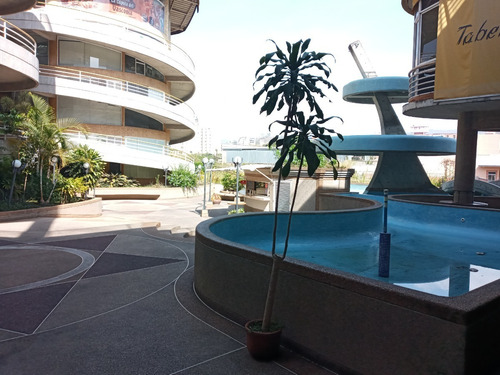 Imagen 1 de 4 de Alquiler De Local Comercial 16 M2 Cc Vasconia Los Teques