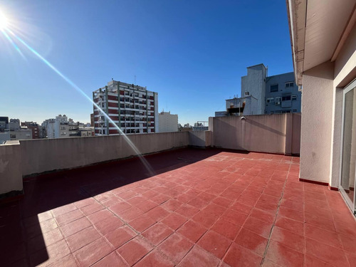 Venta Departamento 2 Amb Con Cochera En Alsina Y Av. Maipú, Florida Este