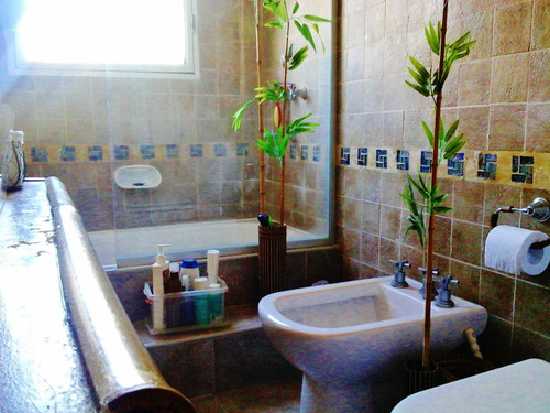 Casa En Venta - 3 Dormitorios 3 Baños - Cochera - 388mts2 - Zárate