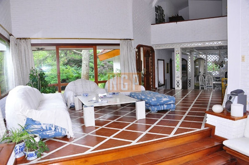 Casa En Lugano, 4 Dormitorios -ref:19810