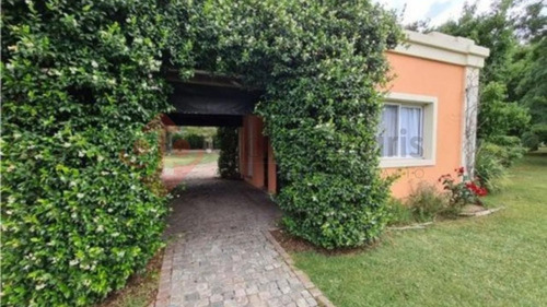 Venta Casa Barrio Chacras De Open Door