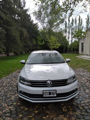 Volkswagen Vento 2.5 Advance Plus 170cv Tiptronic 2015