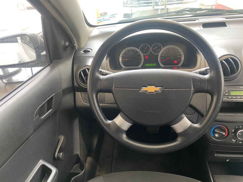 Imagen 9 de 15 de Chevrolet Aveo 2018 4p Ls L4/1.6 Aut