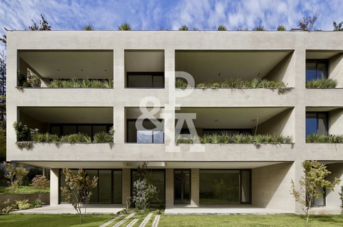 Finos Y Modernos Departamentos / Las Condes