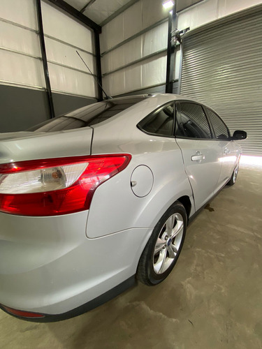 Ford Focus 2.0
